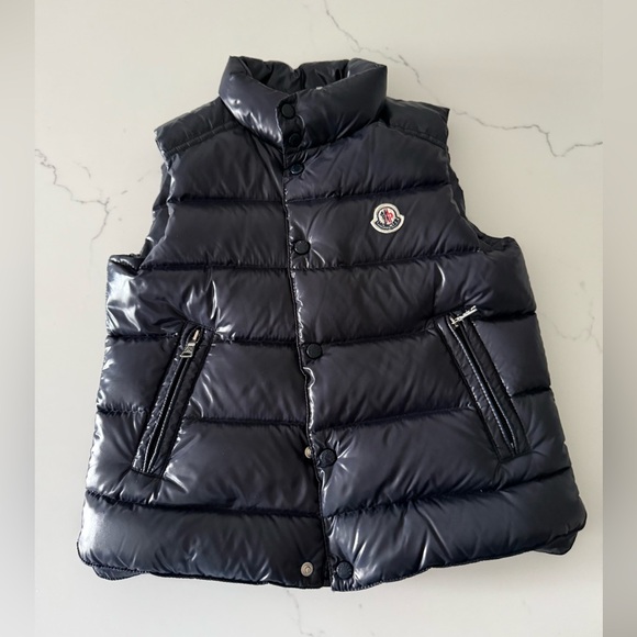 Moncler Tib Quilted Vest in Navy Color size 6/116cm Boys